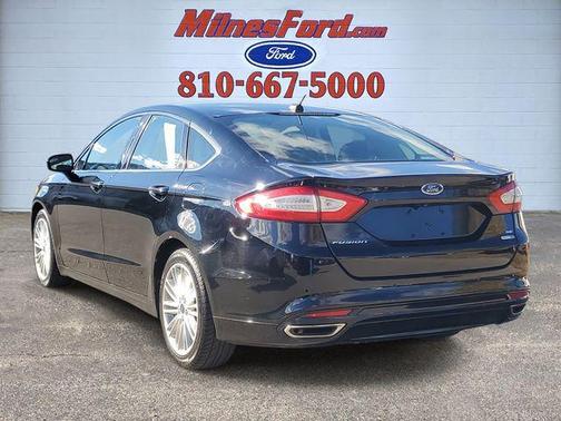 2016 Ford Fusion SE