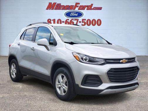 Silver Ice Metallic 2020 Chevrolet Trax LT