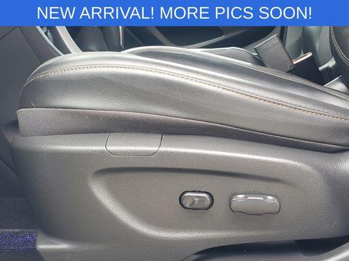Silver Ice Metallic 2020 Chevrolet Trax LT