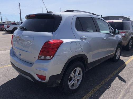 Silver Ice Metallic 2020 Chevrolet Trax LT