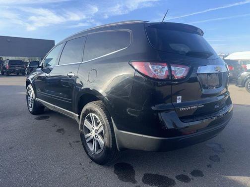 2017 Chevrolet Traverse 2LT