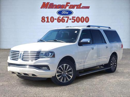 2015 Lincoln Navigator Base