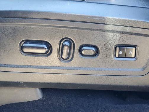 2015 Lincoln Navigator Base