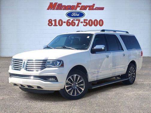 2015 Lincoln Navigator Base