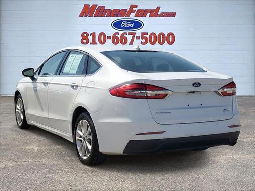 2020 Ford Fusion SE