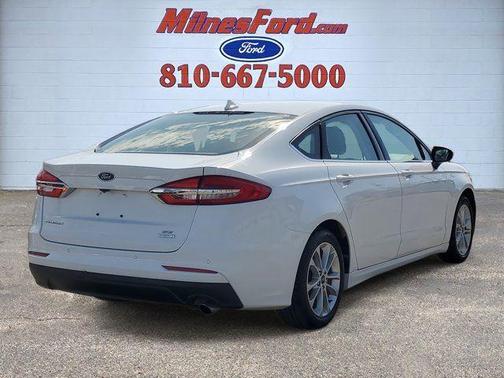 2020 Ford Fusion SE