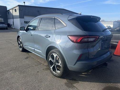 2023 Ford Escape ST-Line Select
