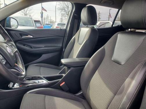 2020 Buick Encore GX Select