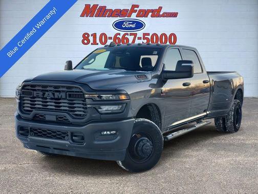 2025 RAM 3500 Tradesman Crew Cab 4x4 8' Box