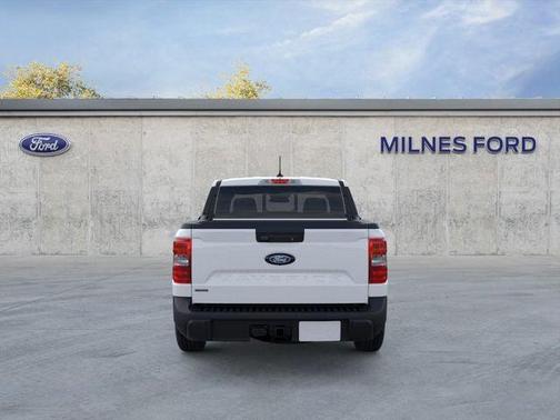 Oxford White 2026 Ford Maverick Lariat