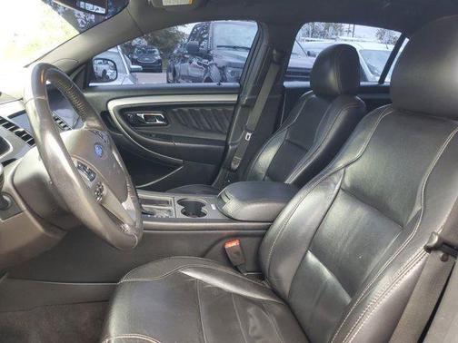 2018 Ford Taurus SEL