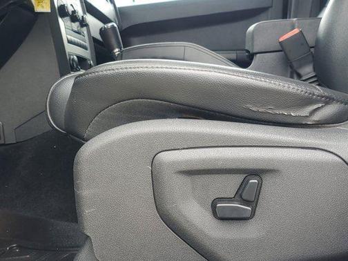 2008 Jeep Commander Sport