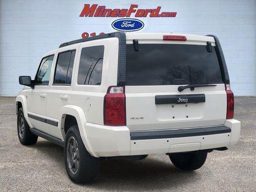 2008 Jeep Commander Sport
