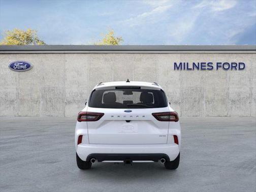 2025 Ford Escape ST-Line Elite