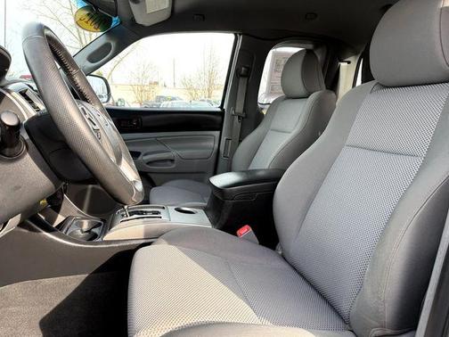 2015 Toyota Tacoma Base