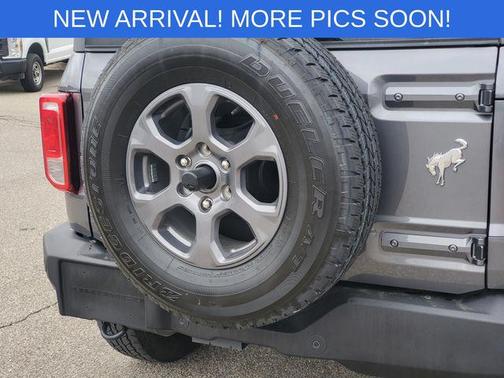 Gray Metallic 2025 Ford Bronco Big Bend