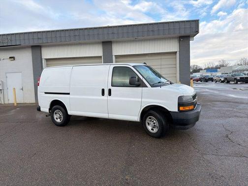 2020 Chevrolet Express 2500 RWD 2500 Regular Wheelbase WT
