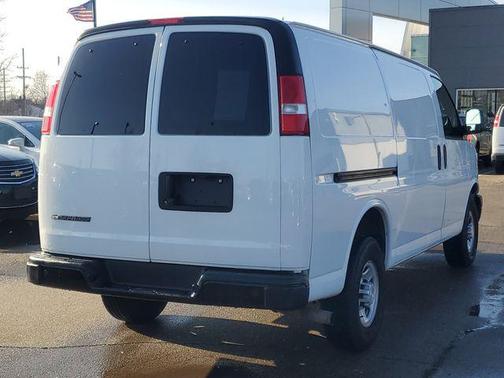 2020 Chevrolet Express 2500 RWD 2500 Regular Wheelbase WT