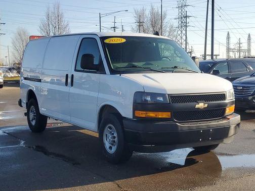 2020 Chevrolet Express 2500 RWD 2500 Regular Wheelbase WT