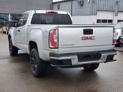 2017 GMC Canyon Base