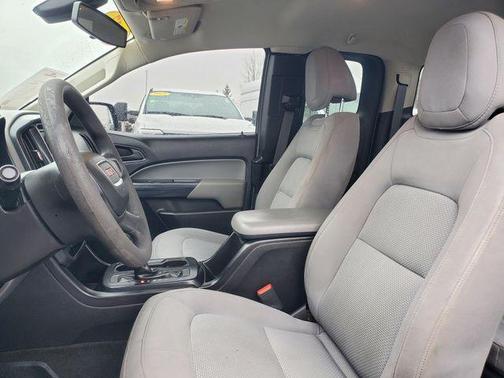 2017 GMC Canyon Base