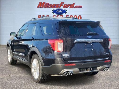 Black Metallic 2022 Ford Explorer King Ranch