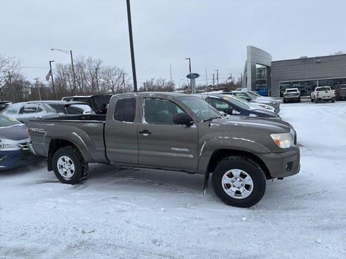 2015 Toyota Tacoma Base