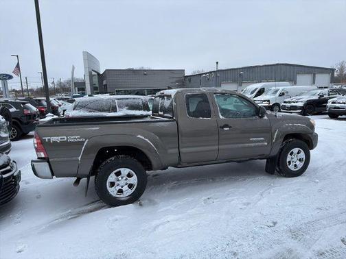 2015 Toyota Tacoma Base