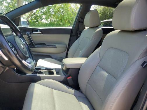 2022 Kia Sportage S