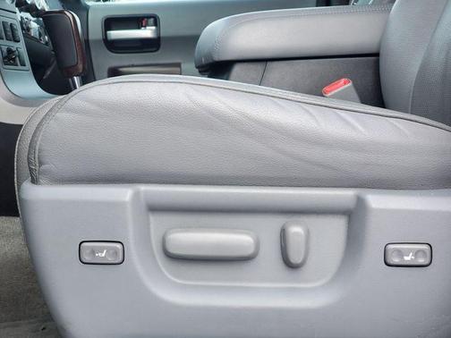 2011 Toyota Sequoia Platinum