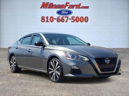 2021 Nissan Altima SR FWD