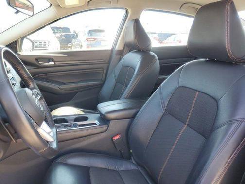 2021 Nissan Altima SR FWD