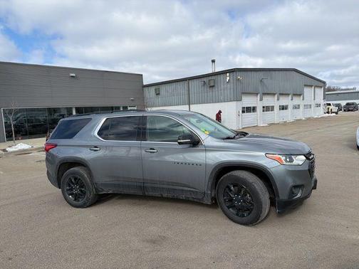 2021 Chevrolet Traverse LT Cloth