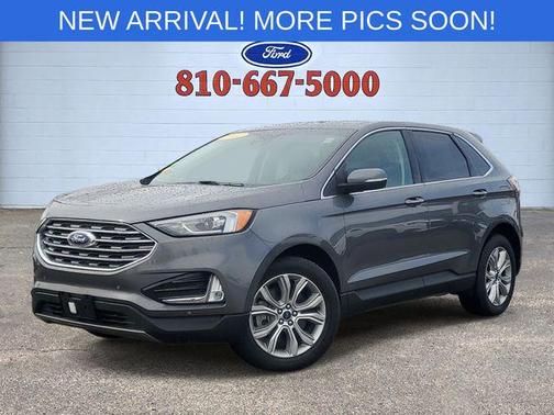 Carbonized Gray Metallic 2022 Ford Edge Titanium