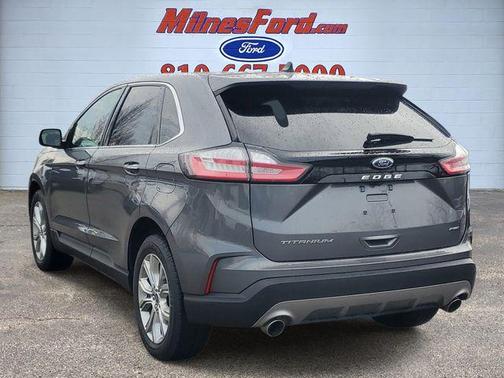Carbonized Gray Metallic 2022 Ford Edge Titanium