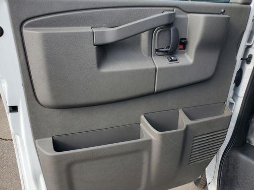 2022 Chevrolet Express 2500 RWD 2500 Regular Wheelbase WT