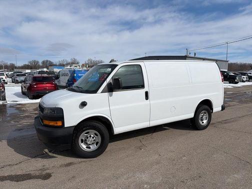 2022 Chevrolet Express 2500 RWD 2500 Regular Wheelbase WT