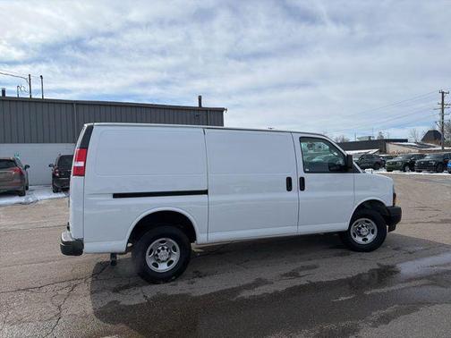 2022 Chevrolet Express 2500 RWD 2500 Regular Wheelbase WT