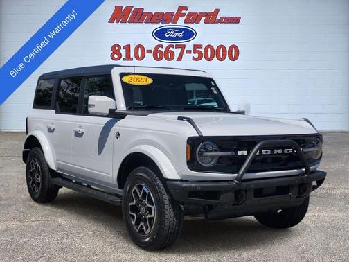 OXFORD WHITE 2023 Ford Bronco OUTER BANKS