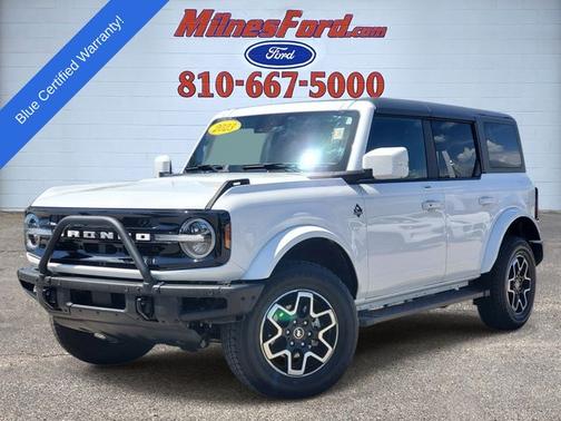 OXFORD WHITE 2023 Ford Bronco OUTER BANKS