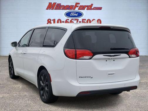 2018 Chrysler Pacifica Touring Plus