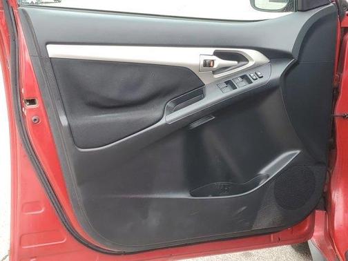 2009 Pontiac Vibe Base