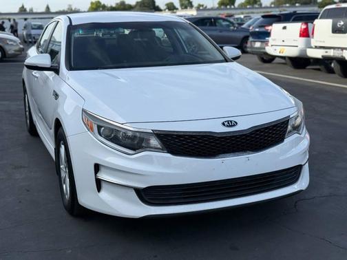 Snow White Pearl 2016 Kia Optima LX
