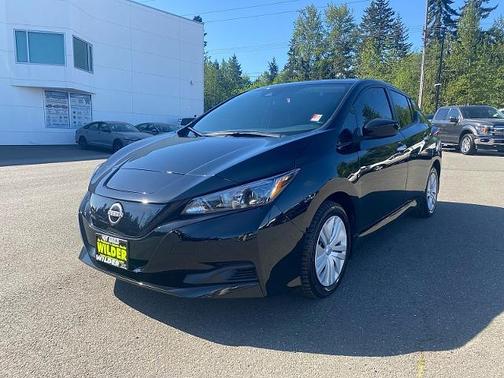 Black 2025 Nissan Leaf S