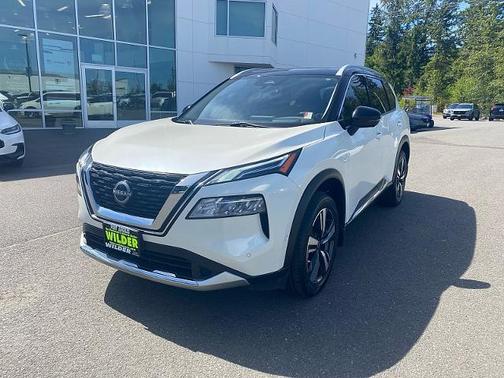 White 2023 Nissan Rogue Platinum