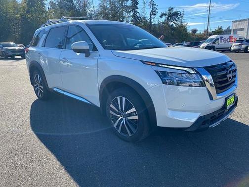 2024 Nissan Pathfinder Platinum