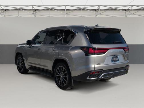 2023 Lexus LX 600 Base