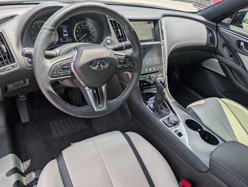 Grand Blue 2022 INFINITI Q60 LUXE