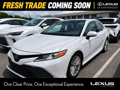 Wind Chill Pearl 2018 Toyota Camry XLE