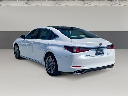2025 Lexus ES 350 Ultra Luxury